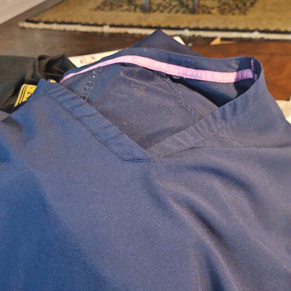 Med Couture Navy Blue V-Neck Scrub Top